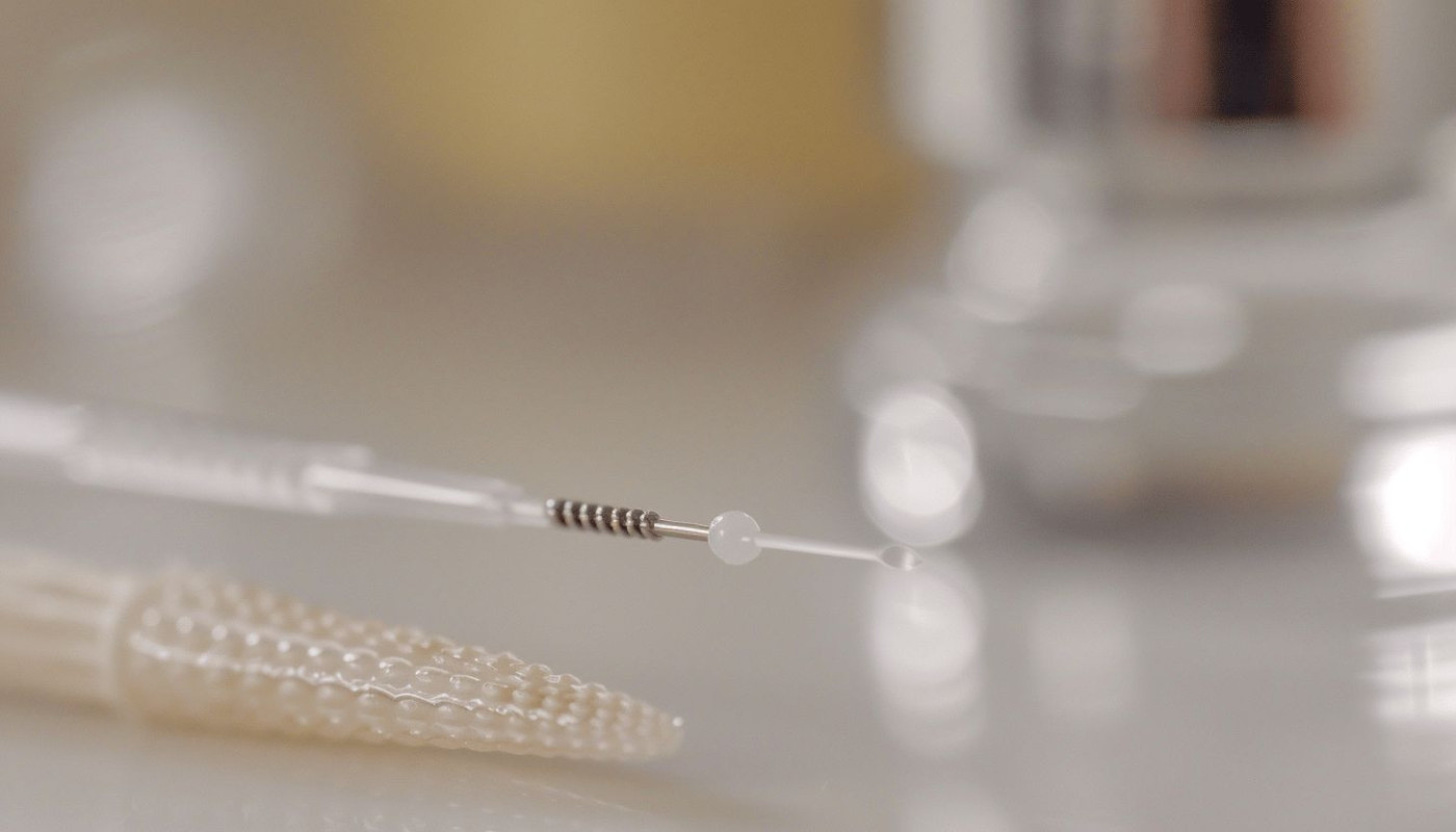 Guide des soins à apporter à un piercing de nombril